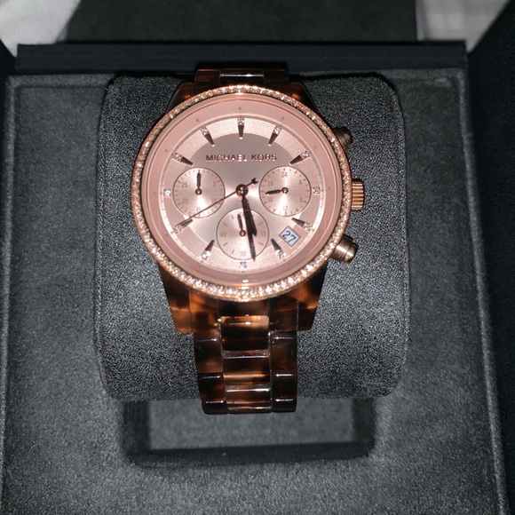 Michael kors watch - Picture 1 of 2